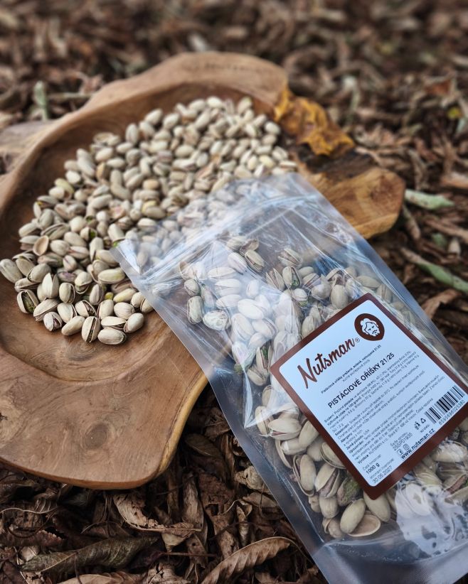 🥜 Pistácie, jak je mám rád. Poctivé, krásně zelené, jemně solené – tak akorát, aby vynikla jejich přirozená chuť. Každé...