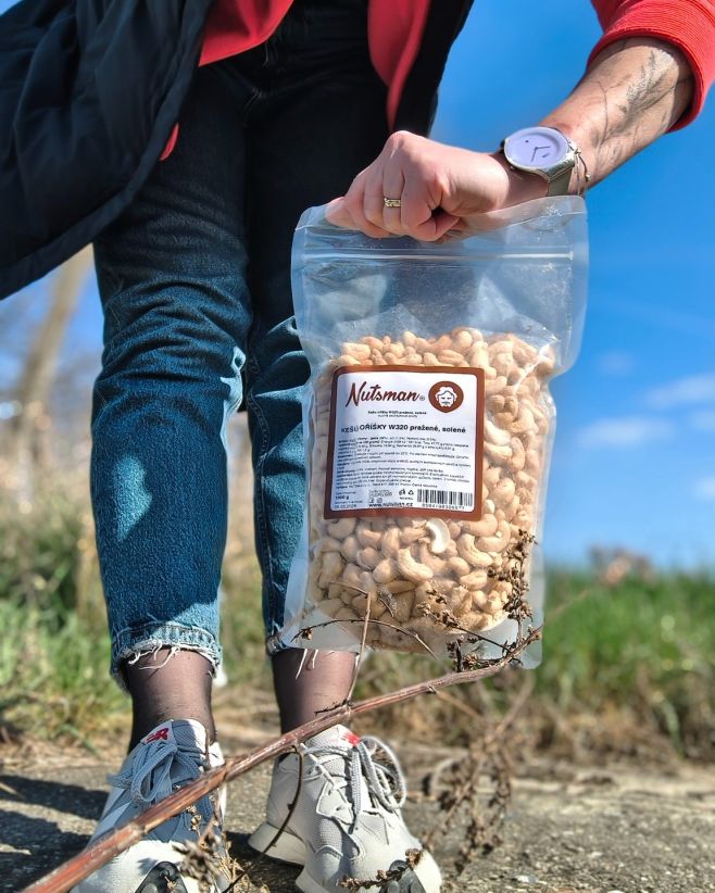 ✨ Kešu pražené solené – víkendová akce! ✨ Já nevím jak ty, ale já se u kešu nikdy nezastavím u jedné hrsti 😄 Tyhle naše...