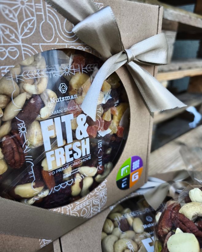 Zrovna jsem zabalil dárky pro partu z RPG 🎁 A musím říct, že tohle je přesně typ dárku, který dává smysl. Žádné korporátní...