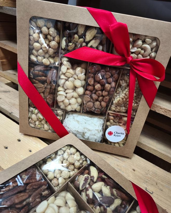 Krásné balíčky míří k Charitě Kyjov! 🎁❤️ Tentokrát jsme připravili dárky pro partu z Charity – poctivé dobroty z přírody,...