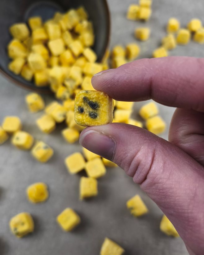 Pááááni, tak to je nepopsatelné! 🥭✨ NOVINKA, která tě dostane! Lyofilizovaná Maracuja – přiznám se, že jsem nic lepšího...